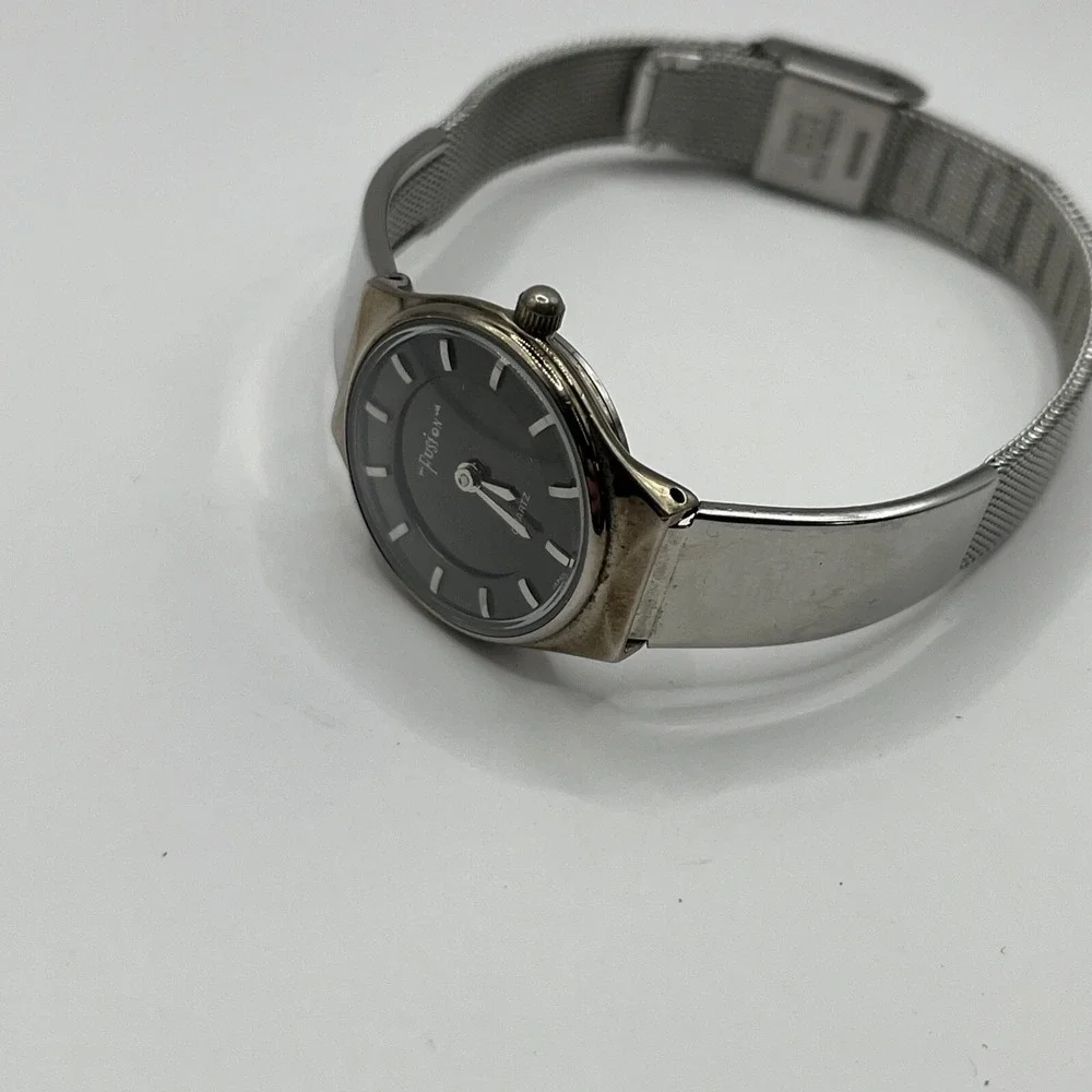 Fusion Atomic Wristwear Mesh Band Quartz Analog Women's‎ Watch- New Battery!